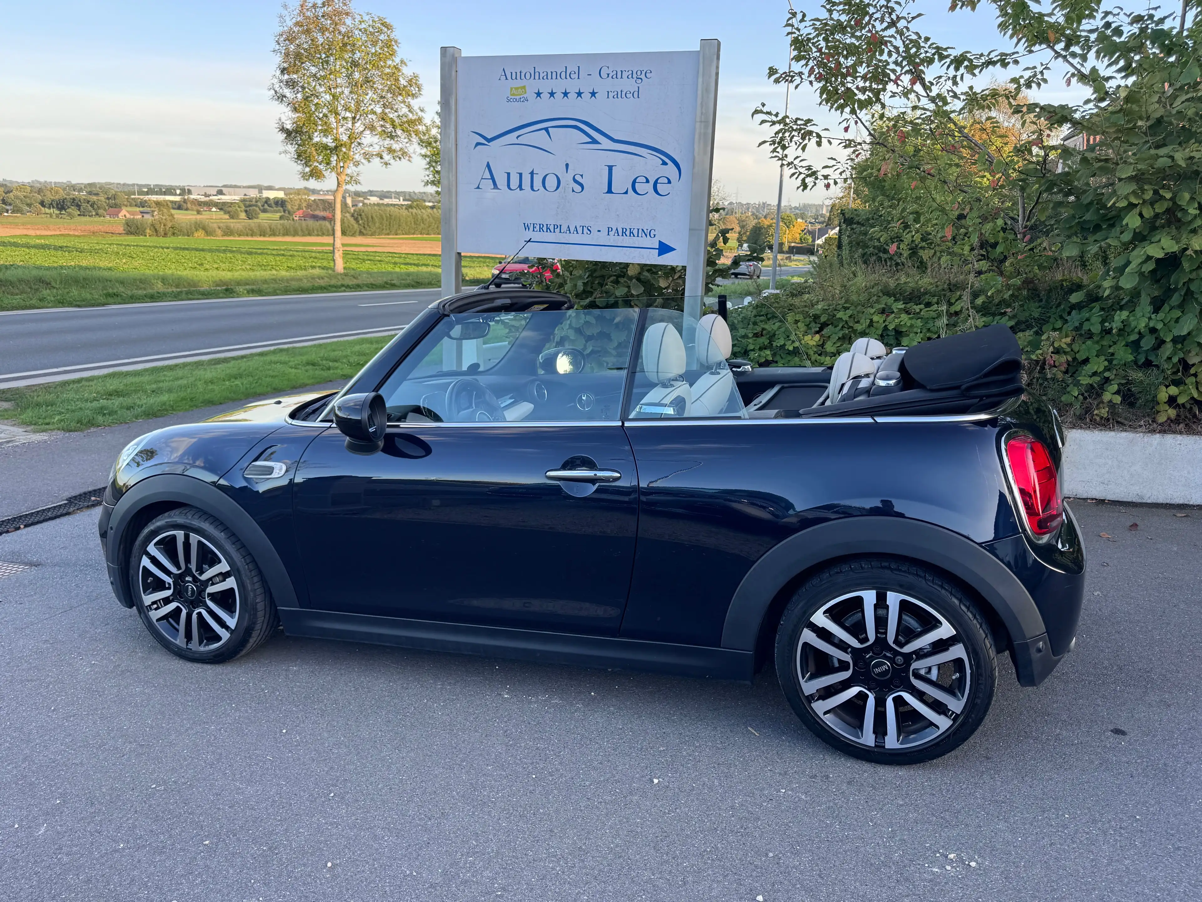 MINI Cooper Cabrio 1.5A automaat/keyless/leder/digitaal dashboard/sfeerlicht/carplay/zetelverwarming/mini historiek… — photo 2
