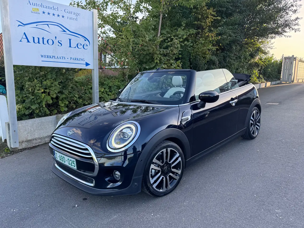 MINI Cooper Cabrio