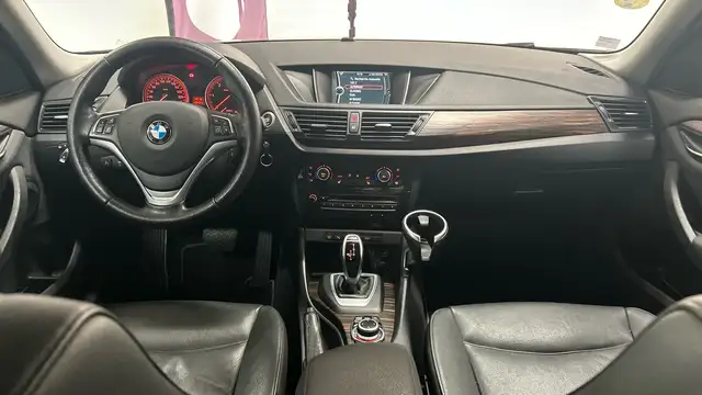 BMW X1 view 9
