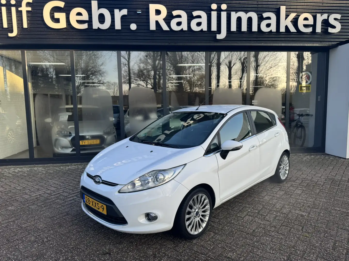 Ford Fiesta 1.6 TDCi Titanium*ECC*EXPORTPRIJS* White - 1