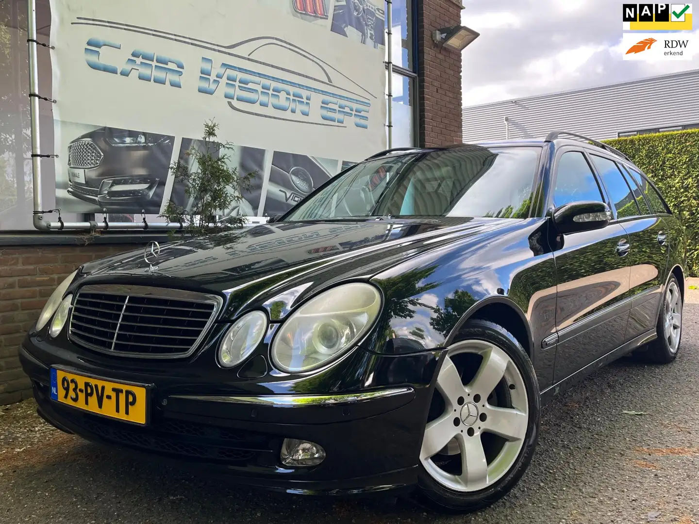 Mercedes-Benz E 240 Combi Avantgarde|Trekhaak|Automaat|Clima| Noir - 1