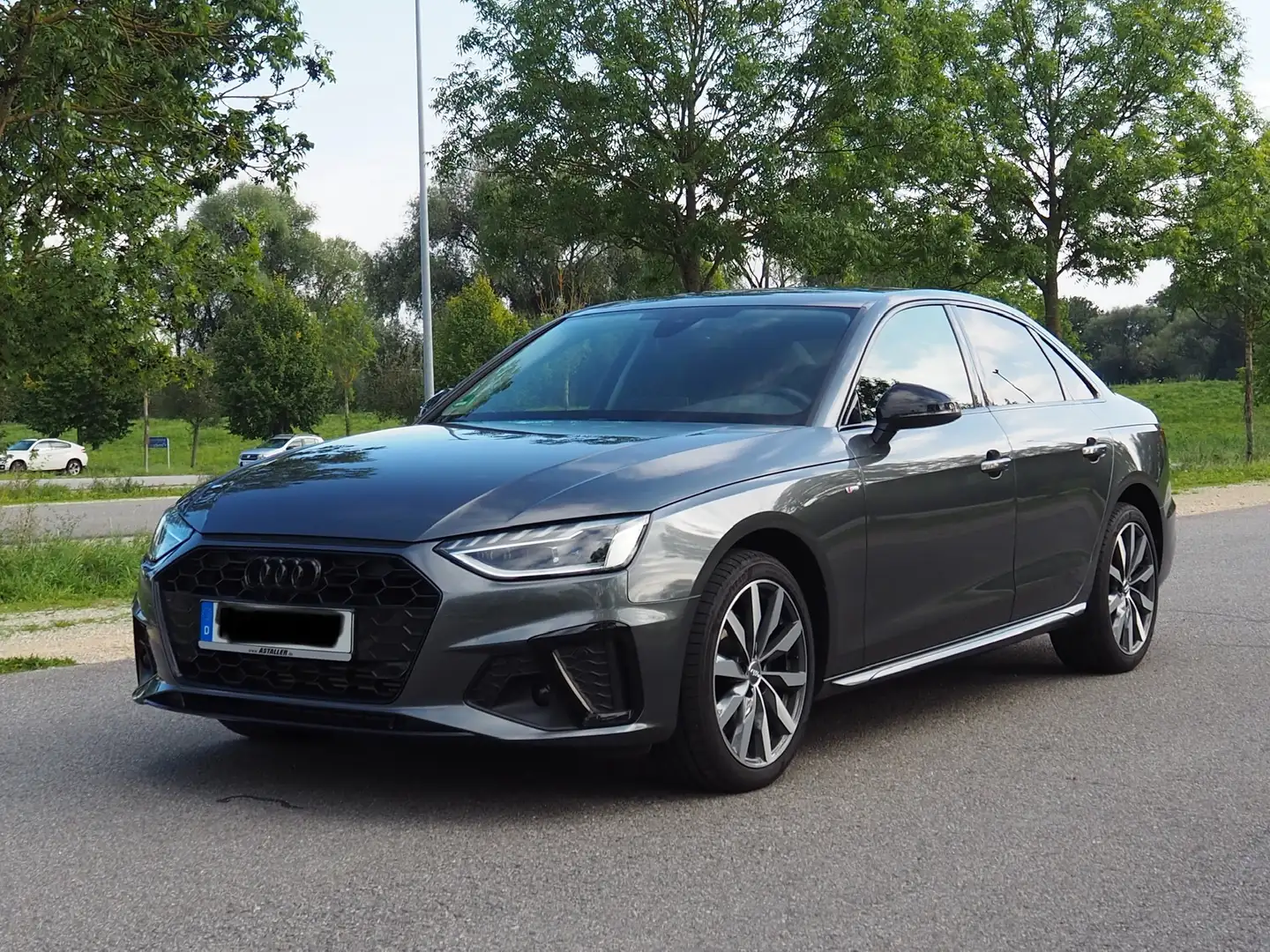 Audi A4 A4 35 TFSI S line Grau - 1