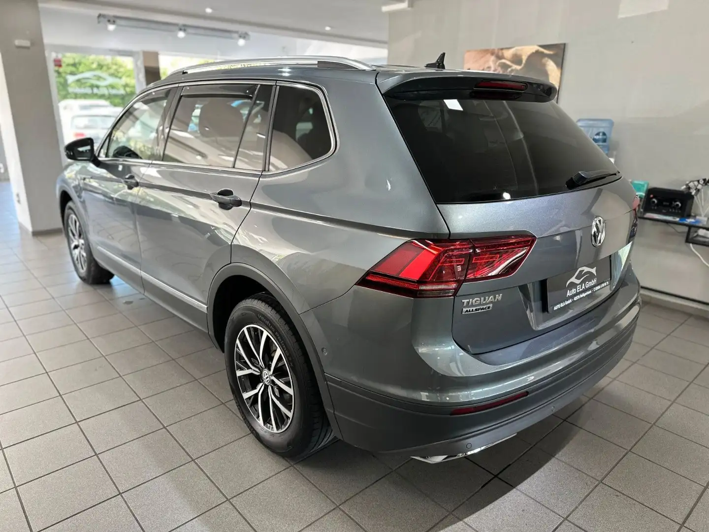 Volkswagen Tiguan Allspace 2.0 TDI 1.Hand|360°Kamera|Klima Grau - 2