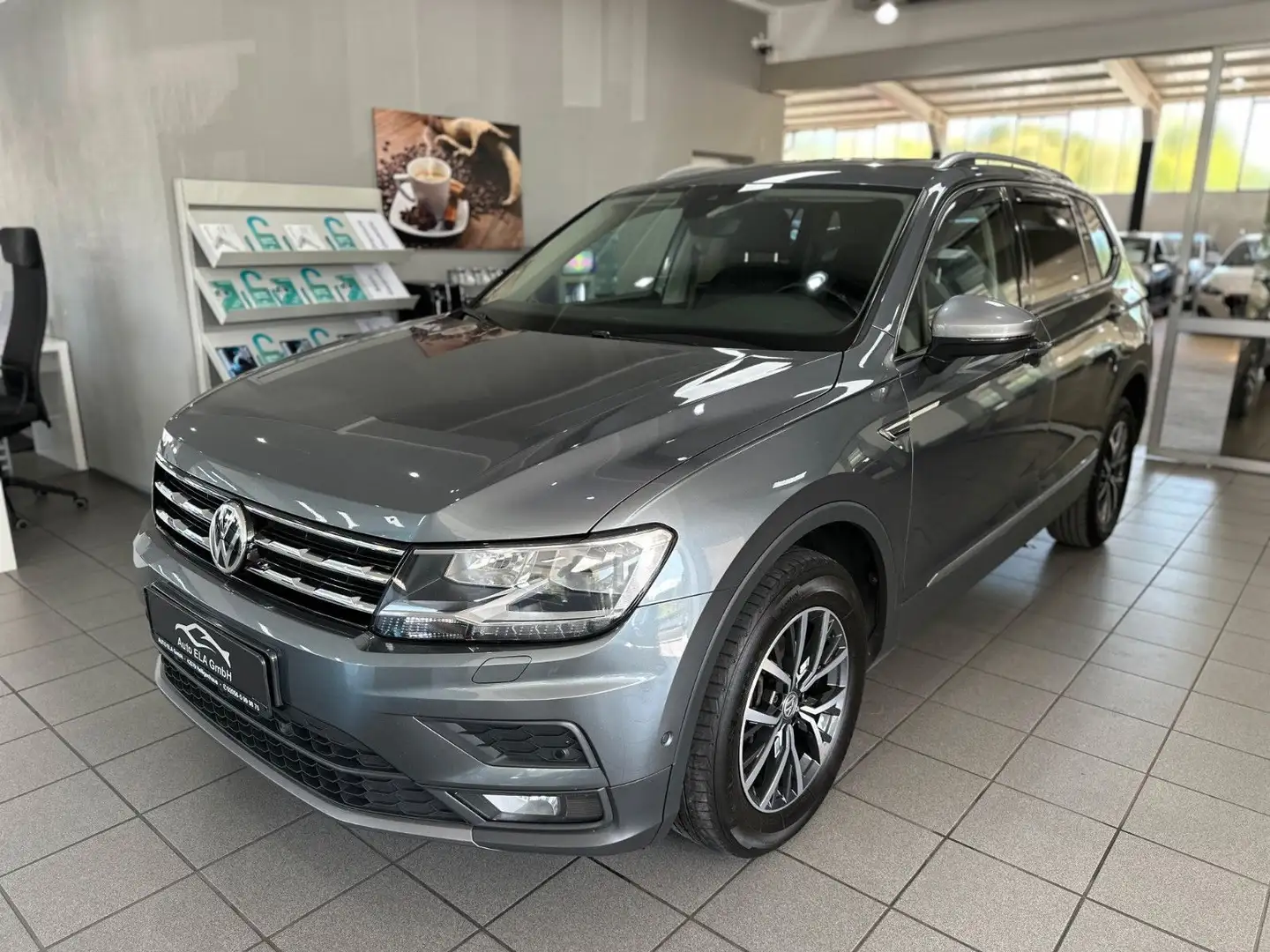 Volkswagen Tiguan Allspace 2.0 TDI 1.Hand|360°Kamera|Klima Grau - 1