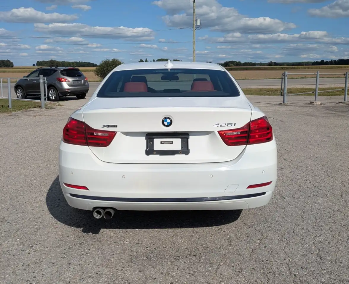 BMW 4 Series снимка BMW 4 Series