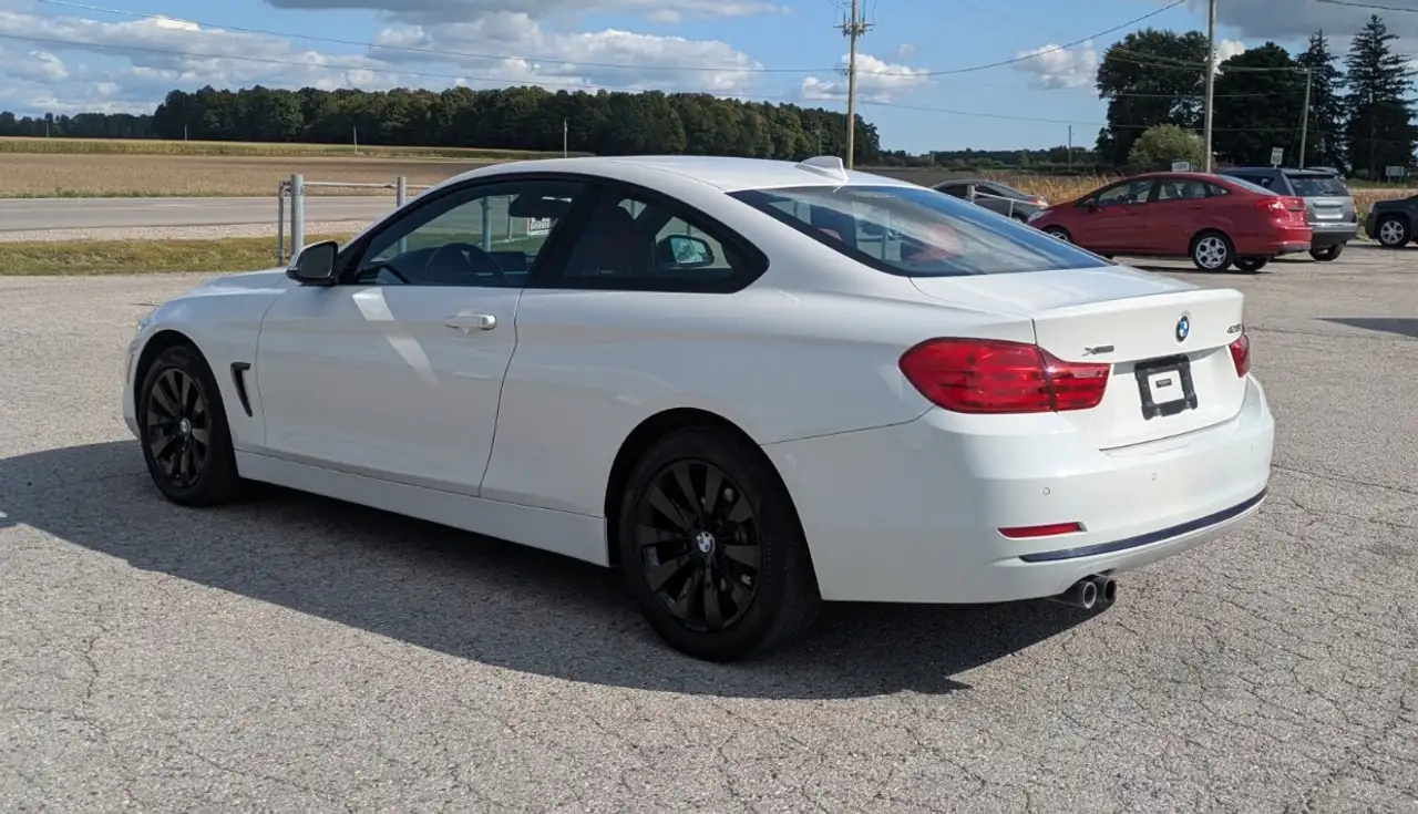 BMW 4 Series снимка BMW 4 Series