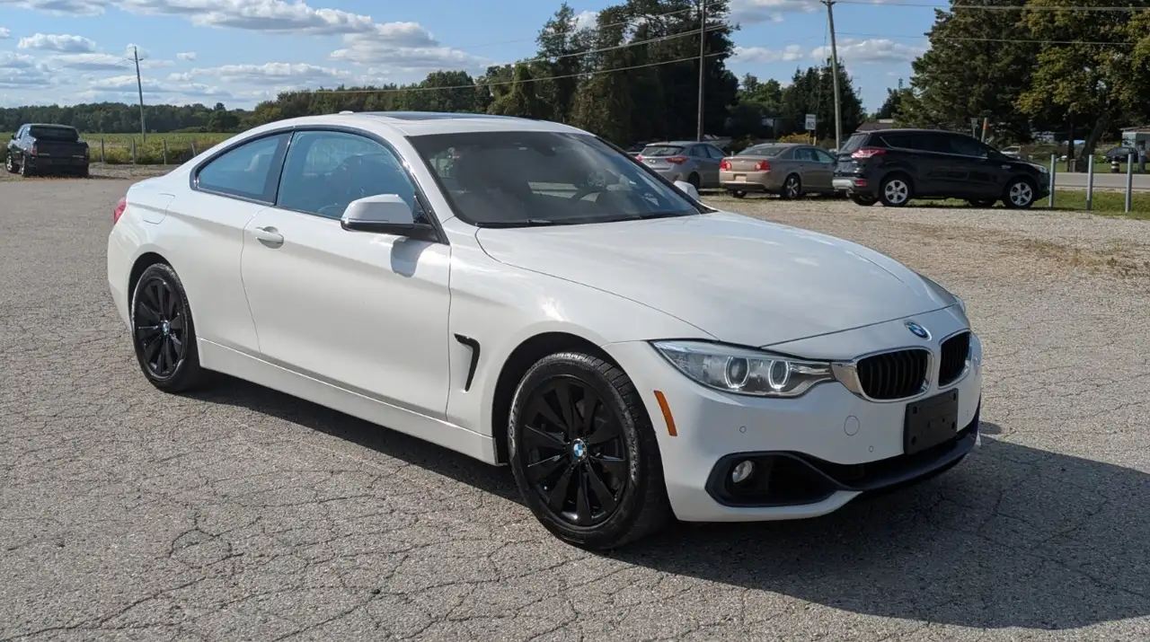 BMW 4 Series снимка BMW 4 Series