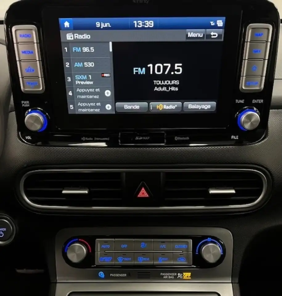 Hyundai KONA снимка Hyundai KONA
