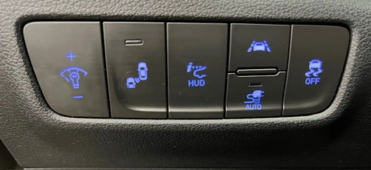 Hyundai KONA снимка Hyundai KONA