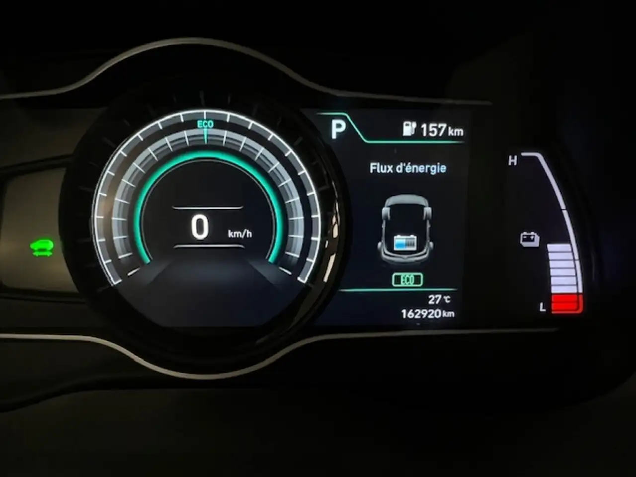 Hyundai KONA снимка Hyundai KONA
