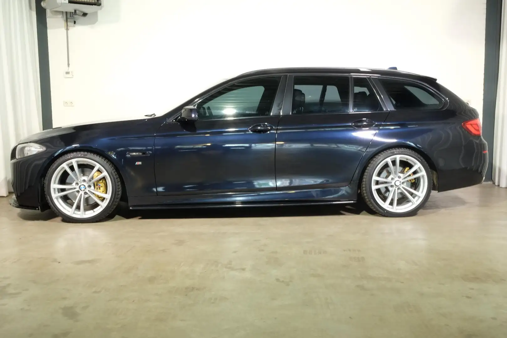 BMW 528 5-serie Touring 528i High Executive M Pakket Pano Kék - 2