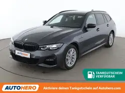Bmw 320 320e xDrive M Sport Aut.*NAVI*LED*TEMPO*CAM*PDC*
