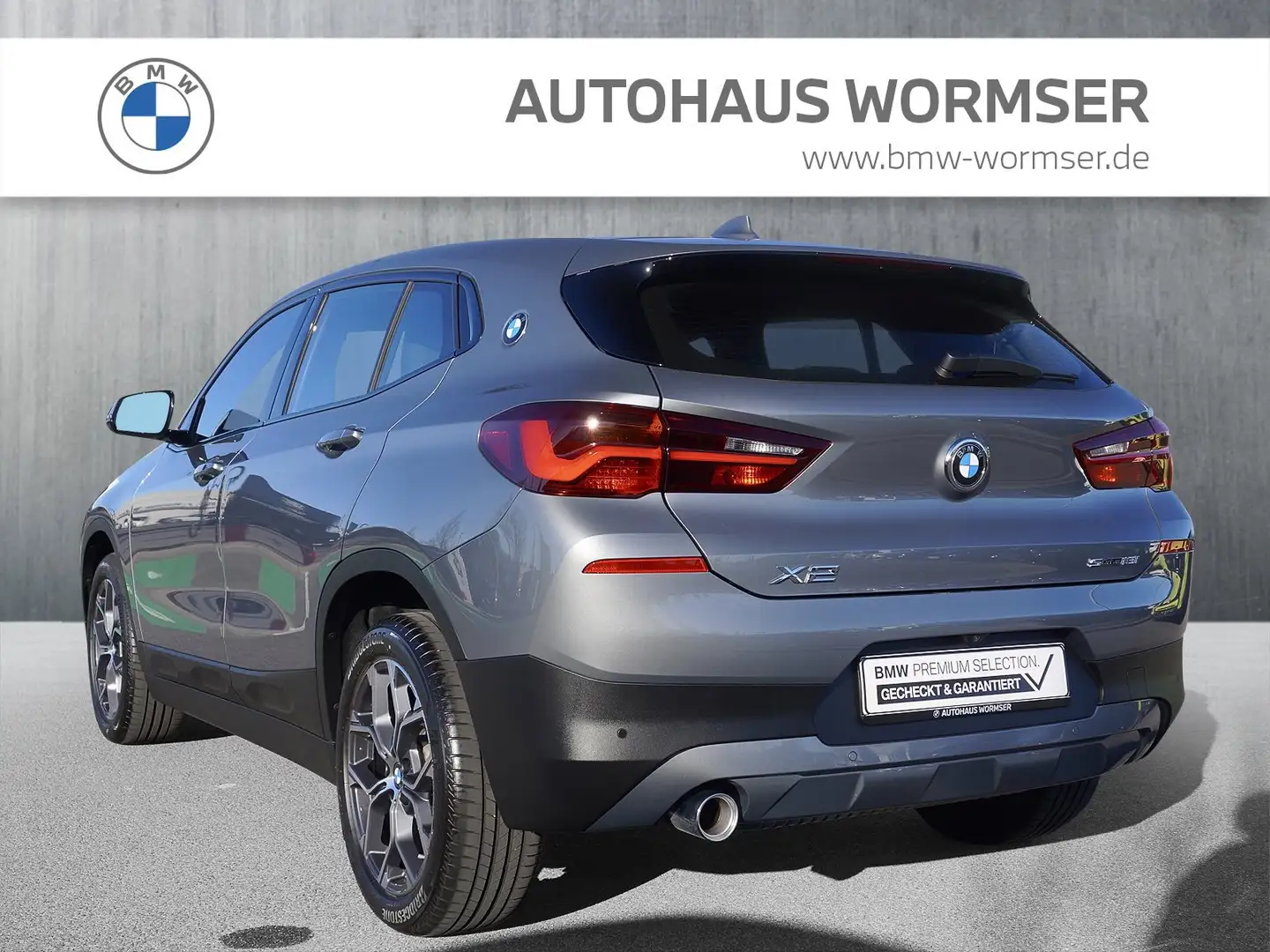 BMW X2 sDrive18i DAB LED RFK Navi Tempomat Shz PDC Grau - 2