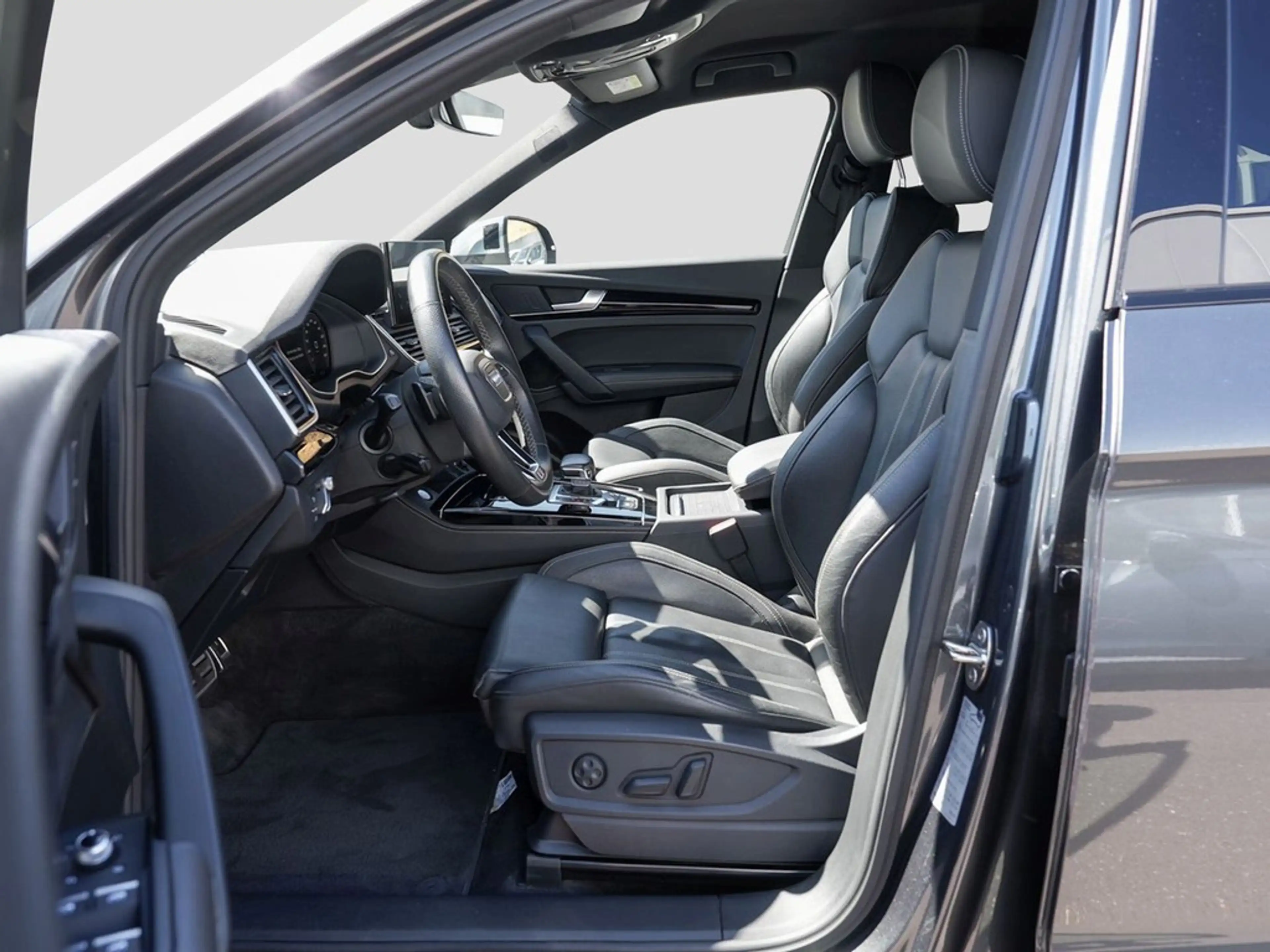 Audi SQ5 Sportback 3.0 TDI Leder Matrix AHK B&O ACC — photo 10