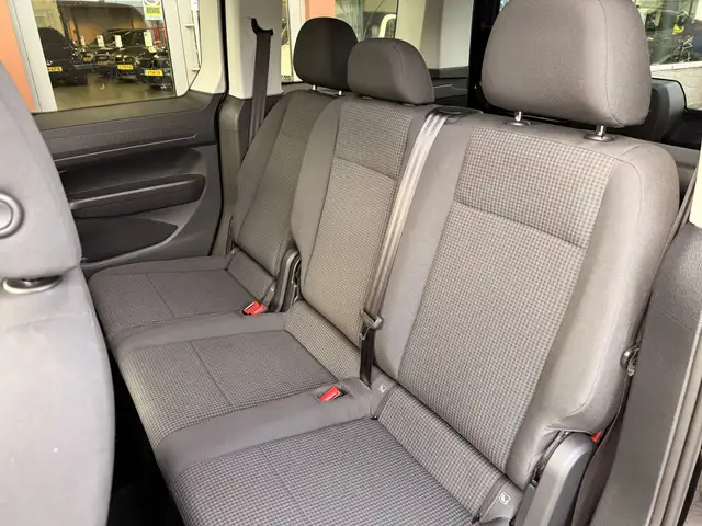 Volkswagen Caddy view 7