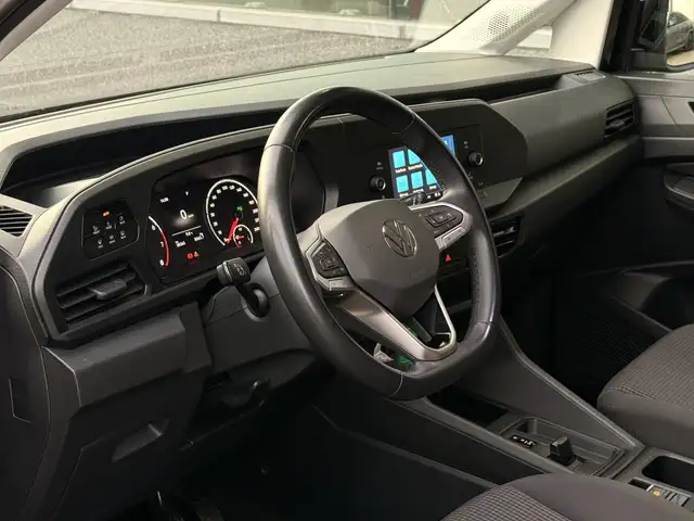 Volkswagen Caddy view 2