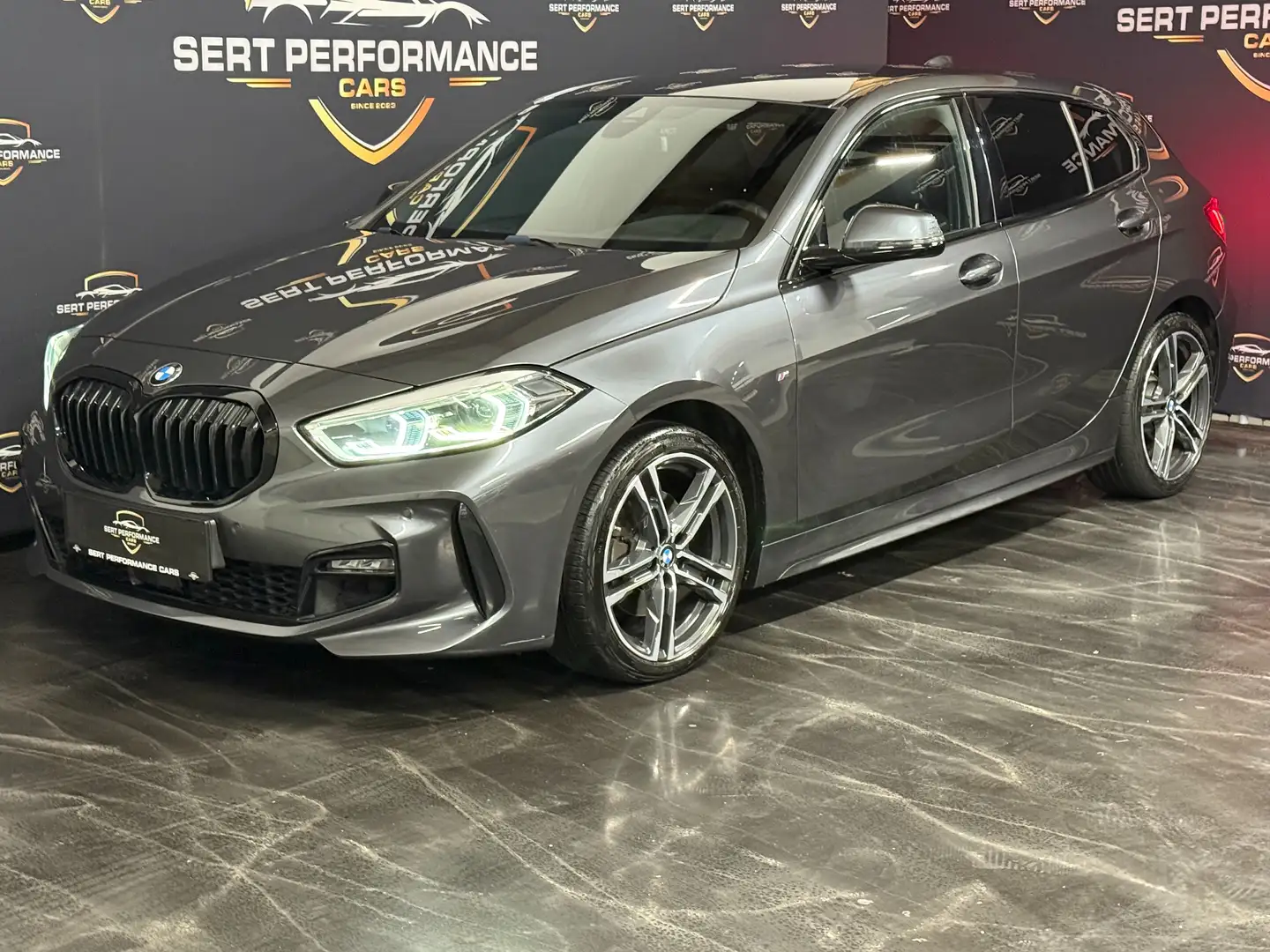 BMW 118 118 i M Sport Gris - 1