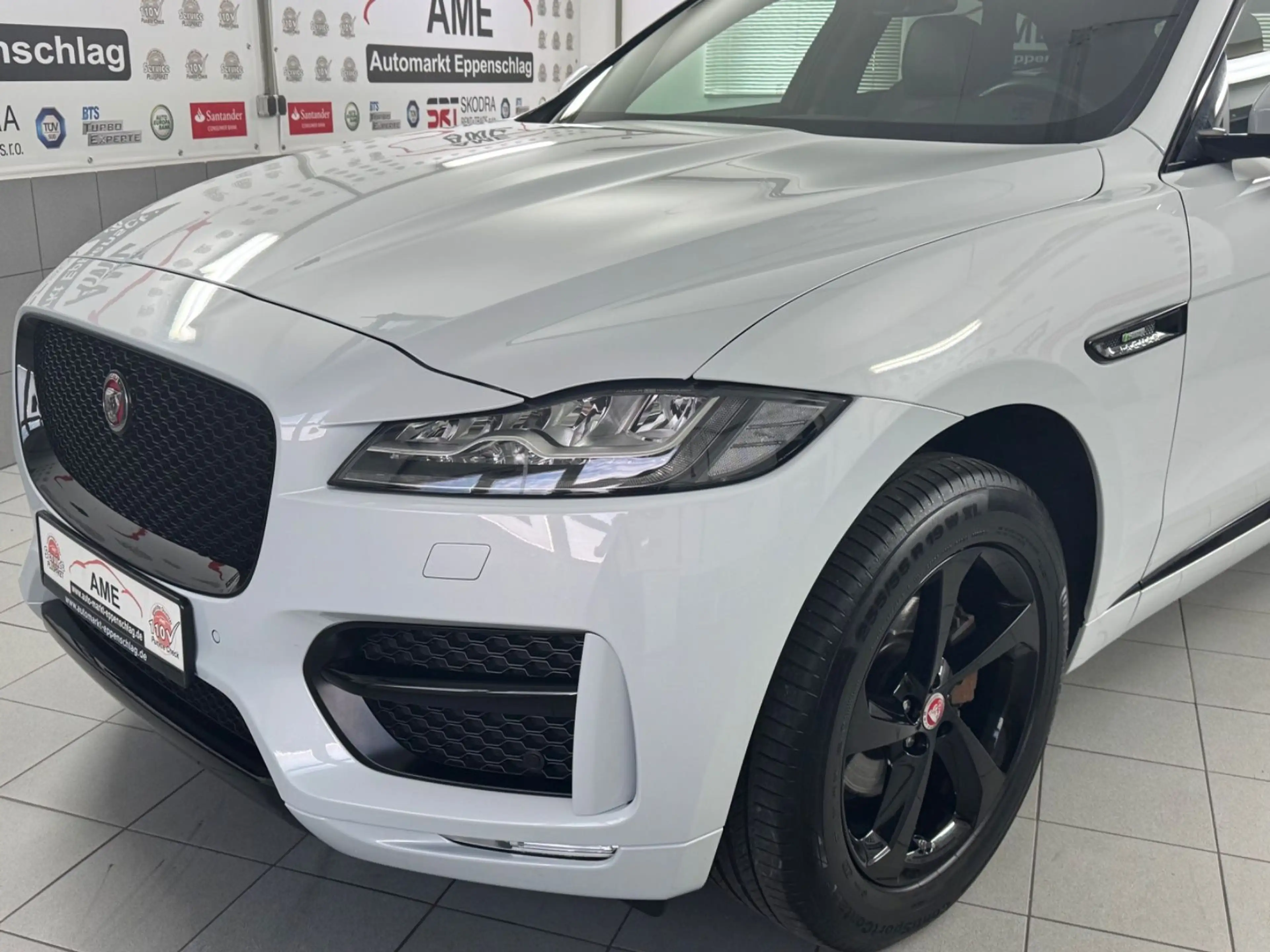 Jaguar F-Pace F-PACE R-Sport Virtuelles Cockpit | Black Pack — photo 6