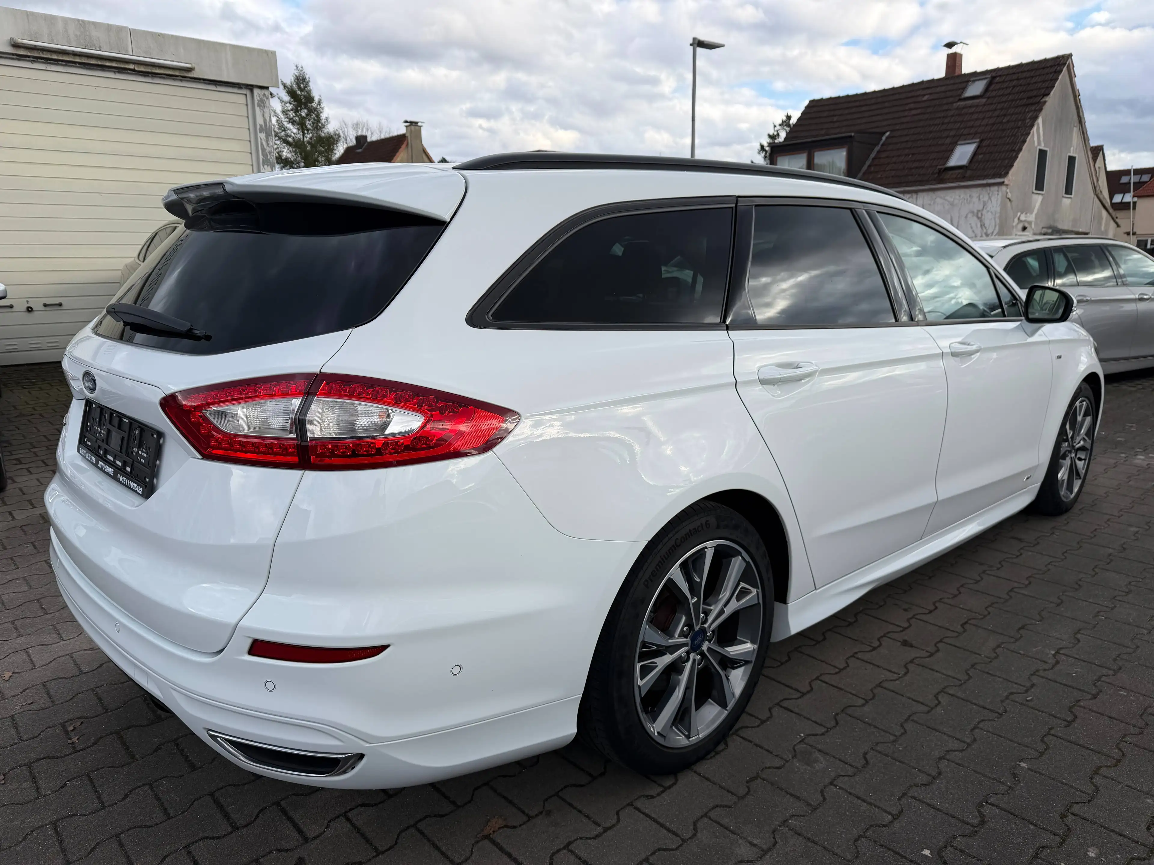 Ford Mondeo ST-Line~AWD~Automatik~Panorama~LED~Ahk — photo 4
