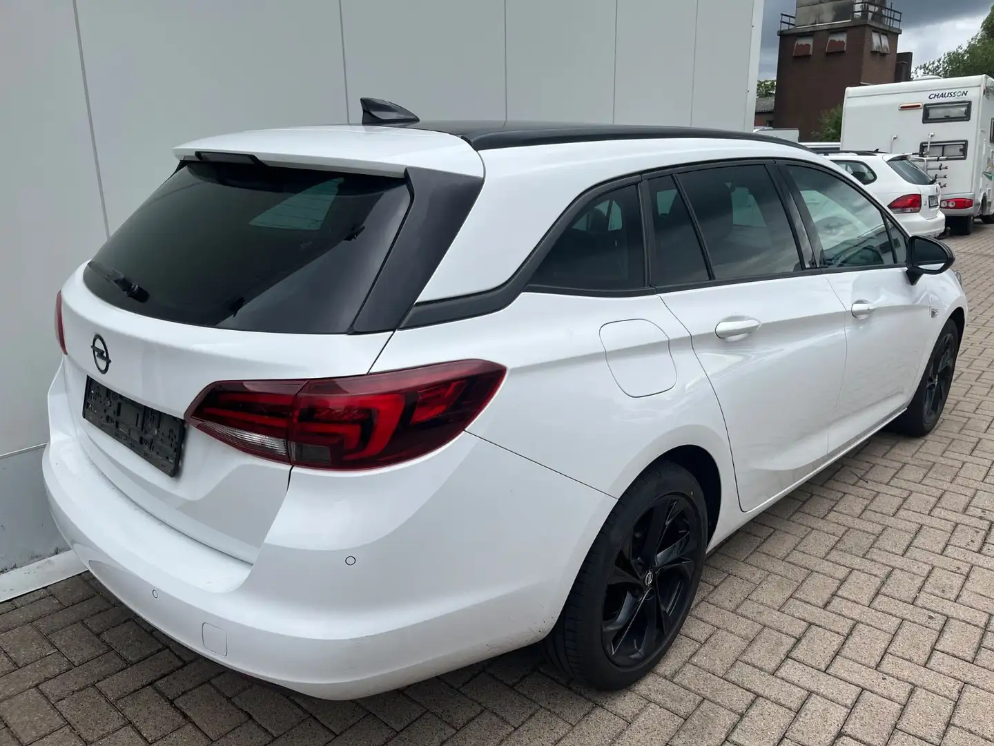 Opel Astra ST 1.4 ON+LED+AHK+Sitzheizung+Navi+Alu 17" Wit - 2