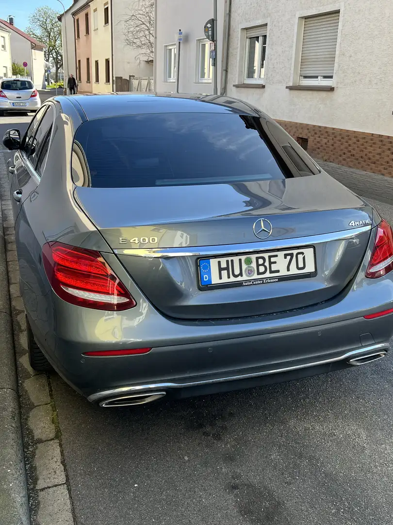 Mercedes-Benz E 400 4Matic T 9G-TRONIC Exclusive - 2