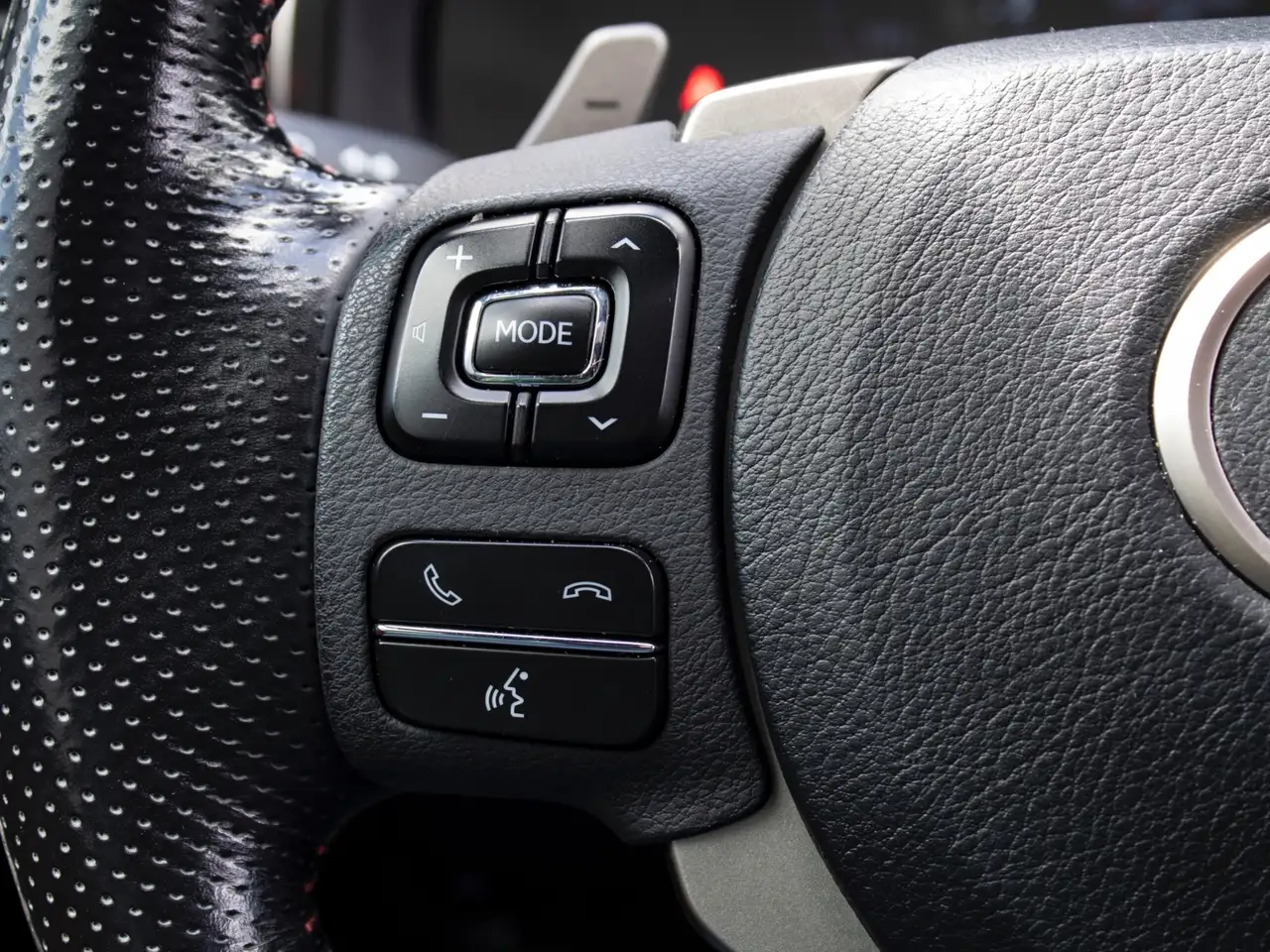 Lexus IS снимка Lexus IS