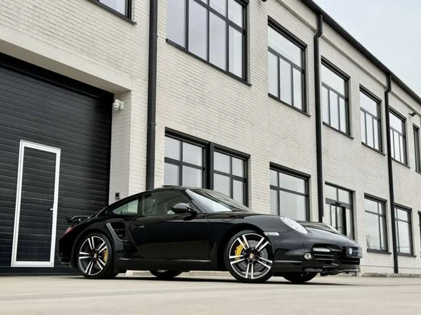 Porsche 911 Turbo-S Schwarz - 2