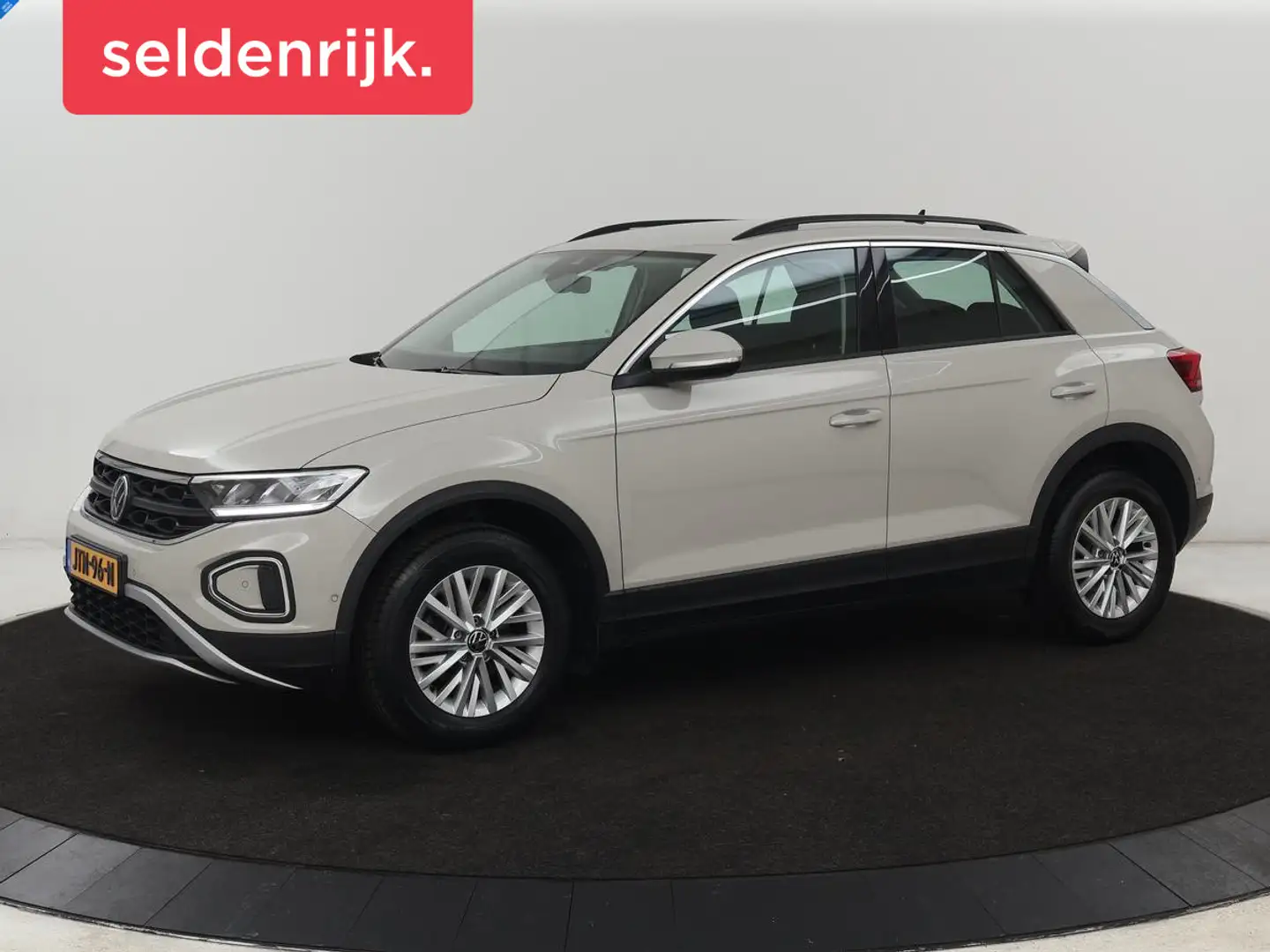 Volkswagen T-Roc 1.0 TSI Life | Stoelverwarming | Carplay | Adaptiv Grau - 1