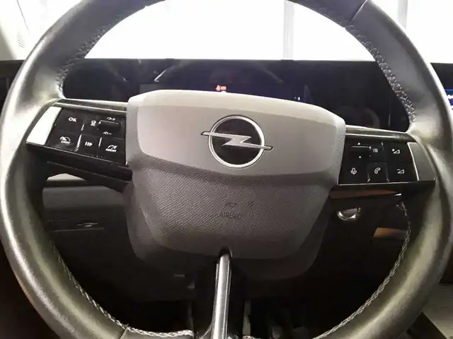 Opel Astra view 11