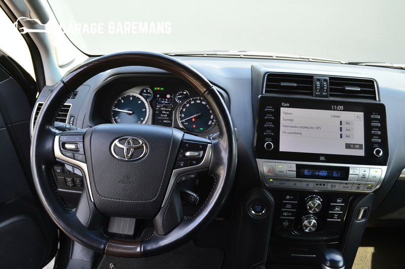 Toyota Land Cruiser 150 2.8 D-4D Black Edition 7 Pers 204PK Alle optie — photo 11