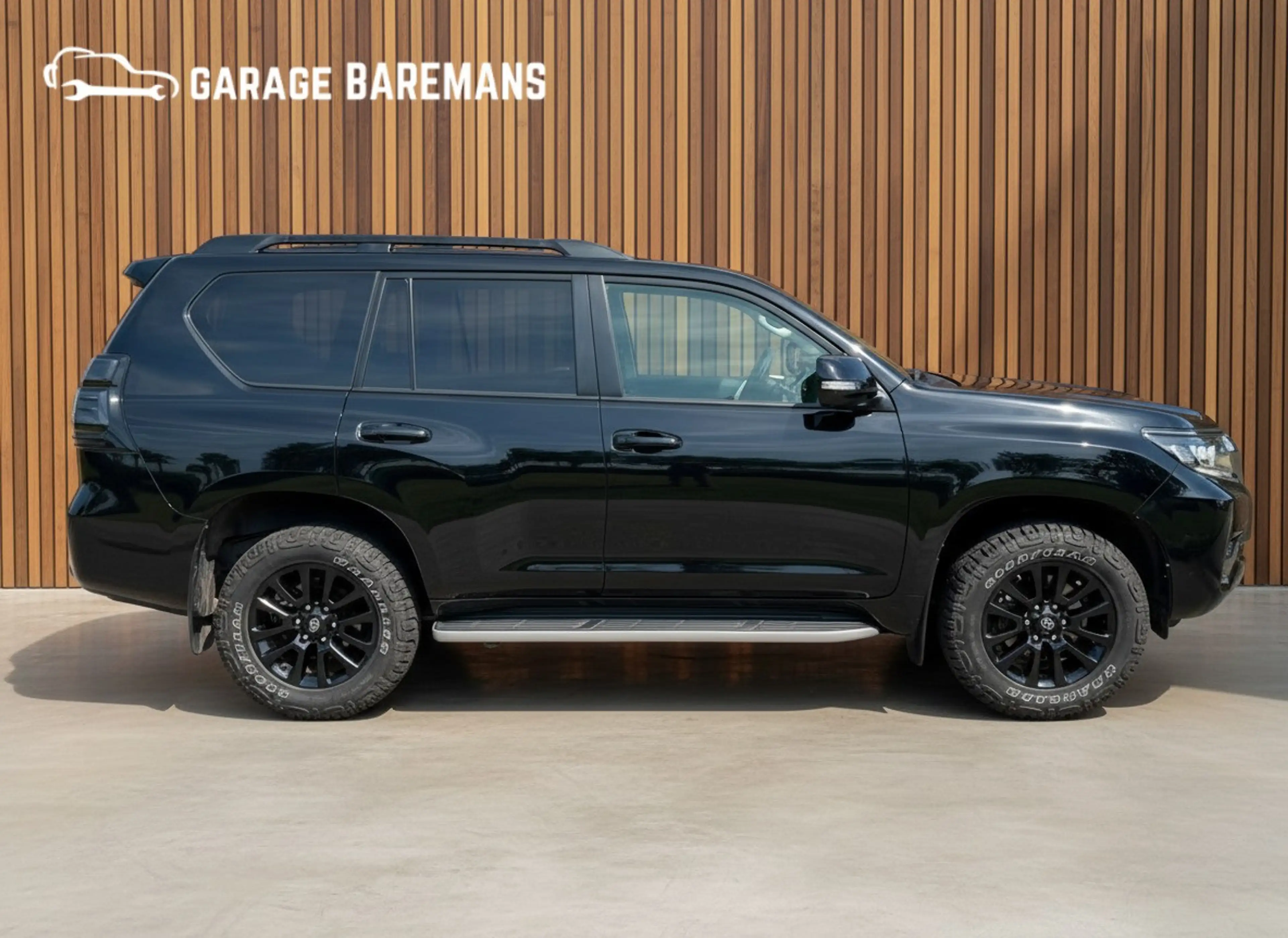 Toyota Land Cruiser 150 2.8 D-4D Black Edition 7 Pers 204PK Alle optie — photo 6