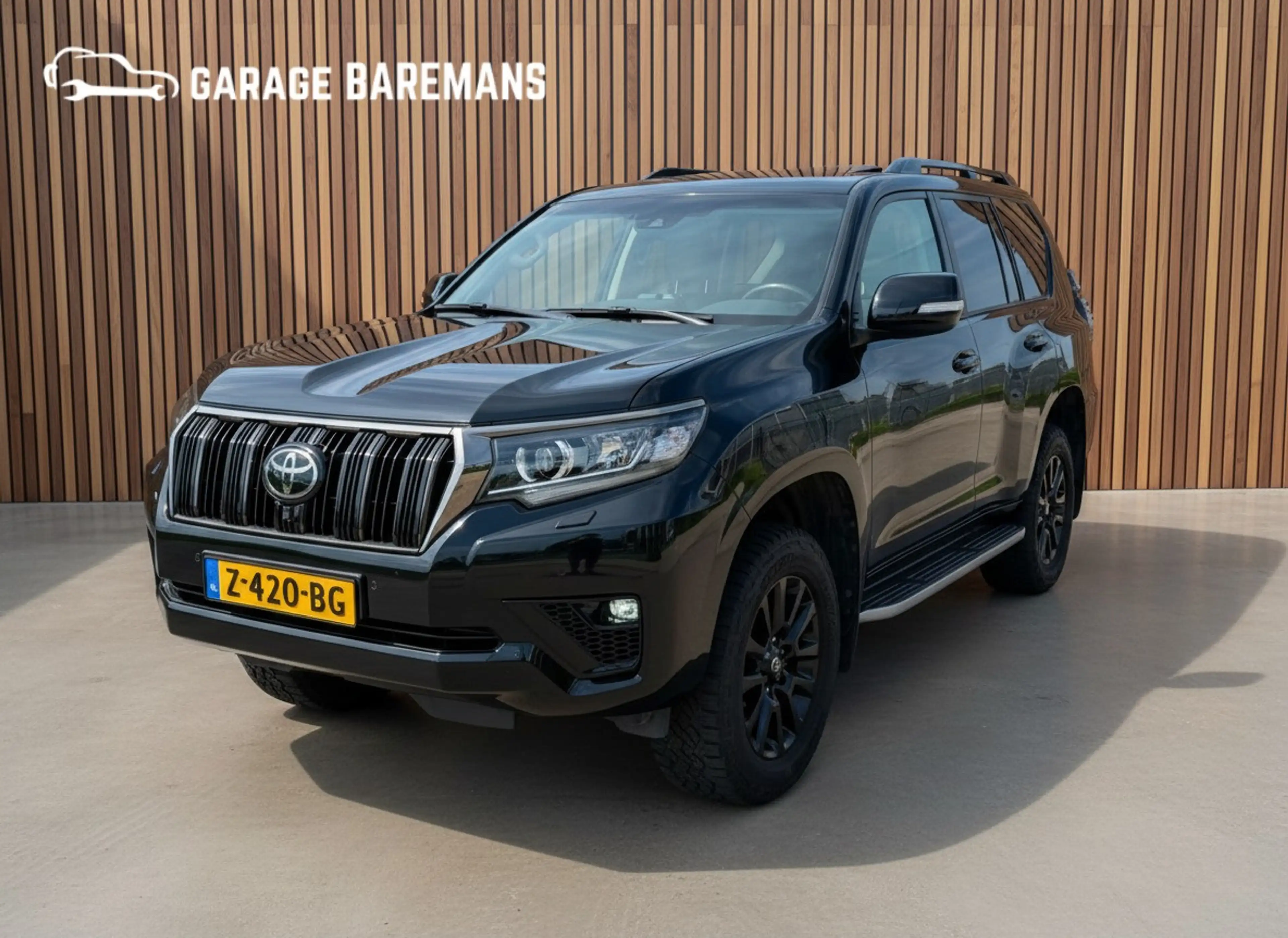 Toyota Land Cruiser 150 2.8 D-4D Black Edition 7 Pers 204PK Alle optie