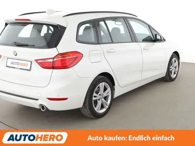 BMW 2 Series view 6