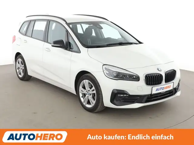 BMW 2 Series view 8