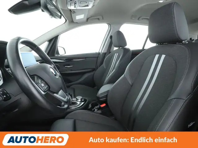 BMW 2 Series view 10