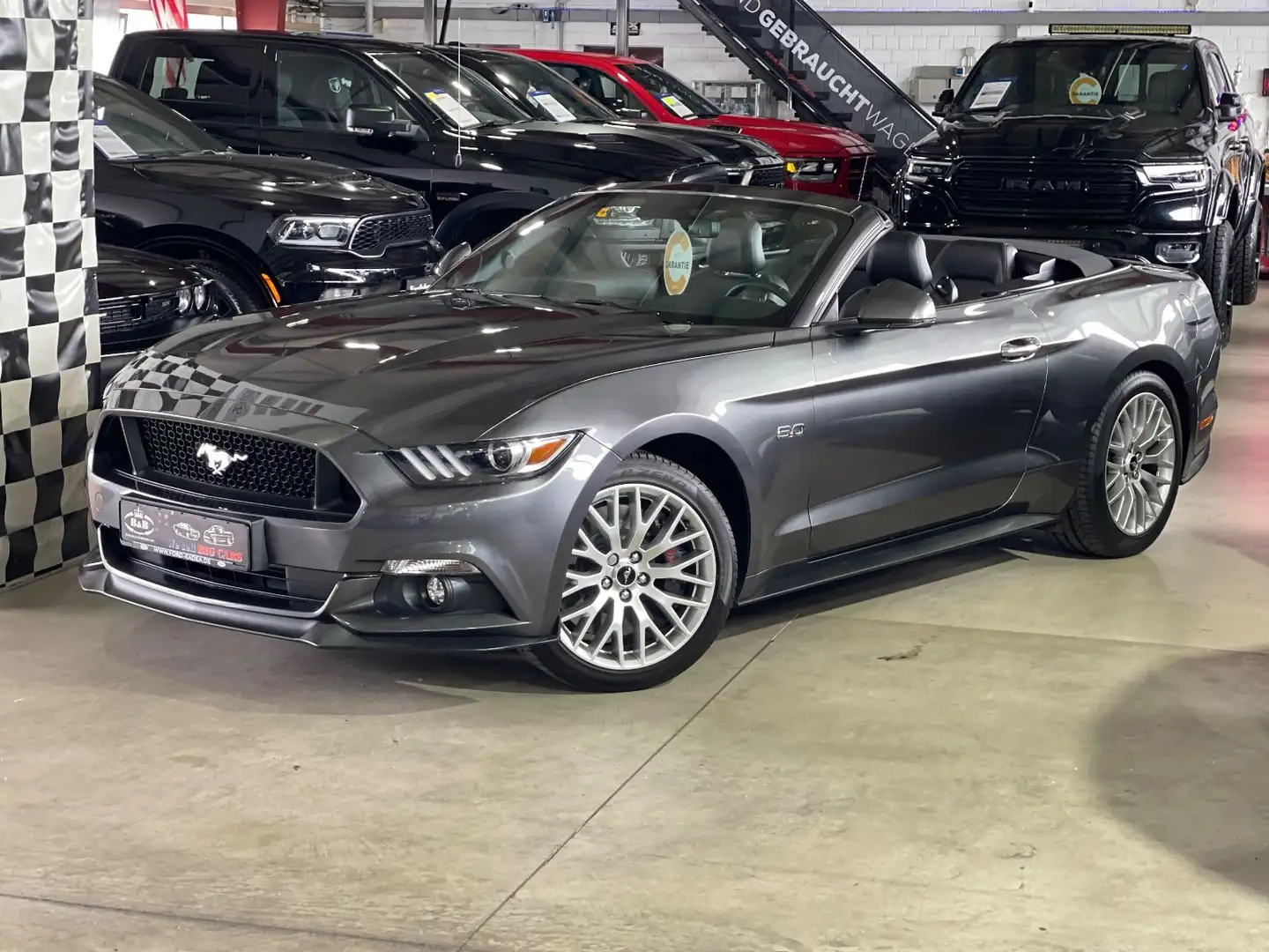 Ford Mustang MUSTANG GT CABRIO+ UNFALLFREI+DE-FHZG+SHZ+KAMERA Grau - 1