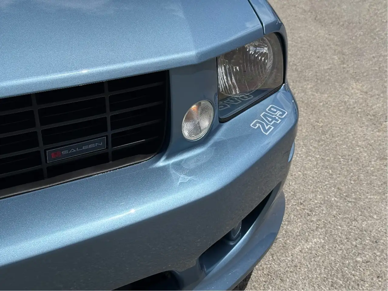 Ford Mustang photo Ford Mustang