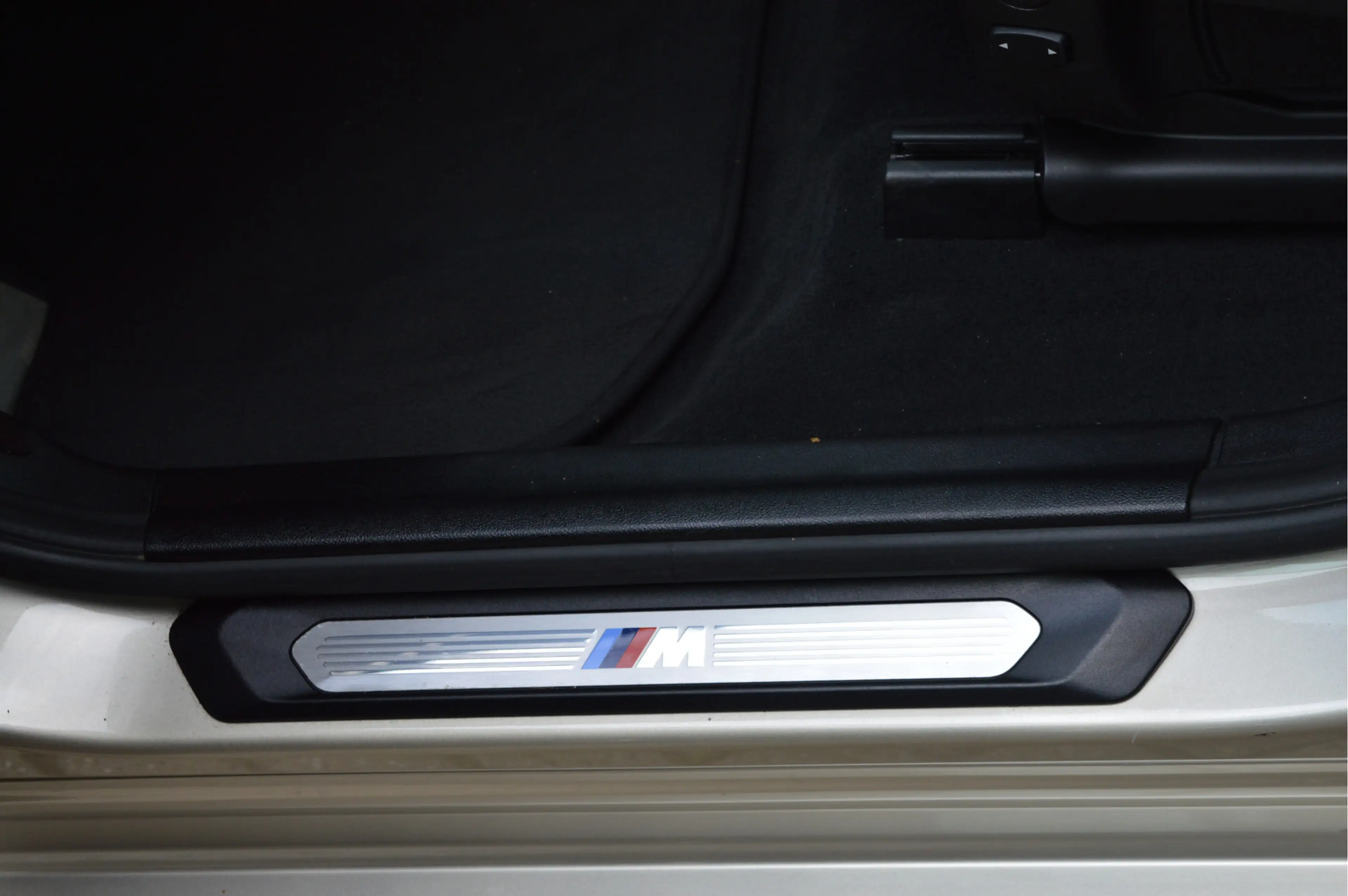 BMW X4 xDrive20i High Executive Edition | M-PAKKET | PANO — photo 18