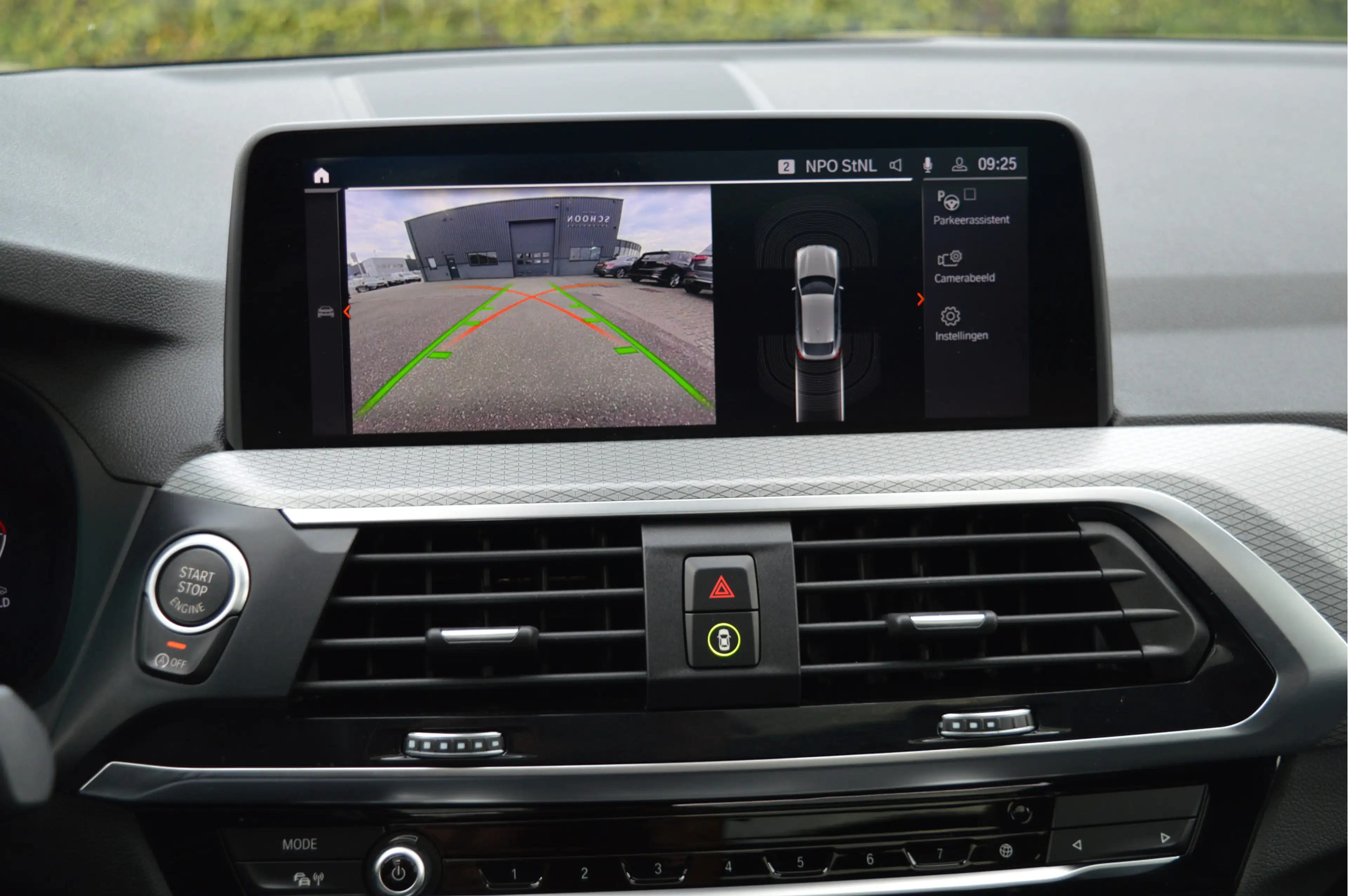 BMW X4 xDrive20i High Executive Edition | M-PAKKET | PANO — photo 14