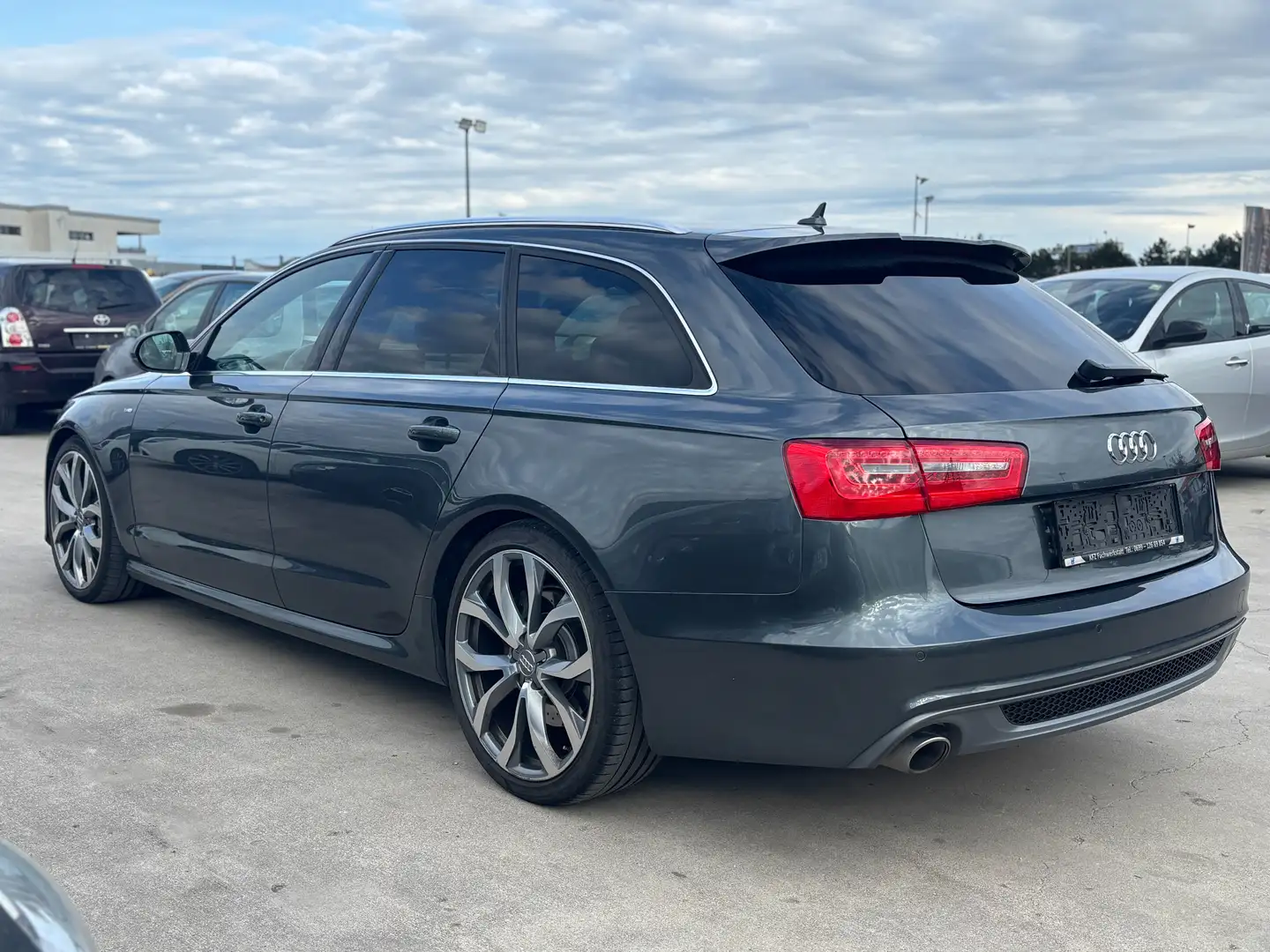 Audi A6 *PICKERL 06/26* Avant 3,0 TDI quattro S-tronic Gris - 2