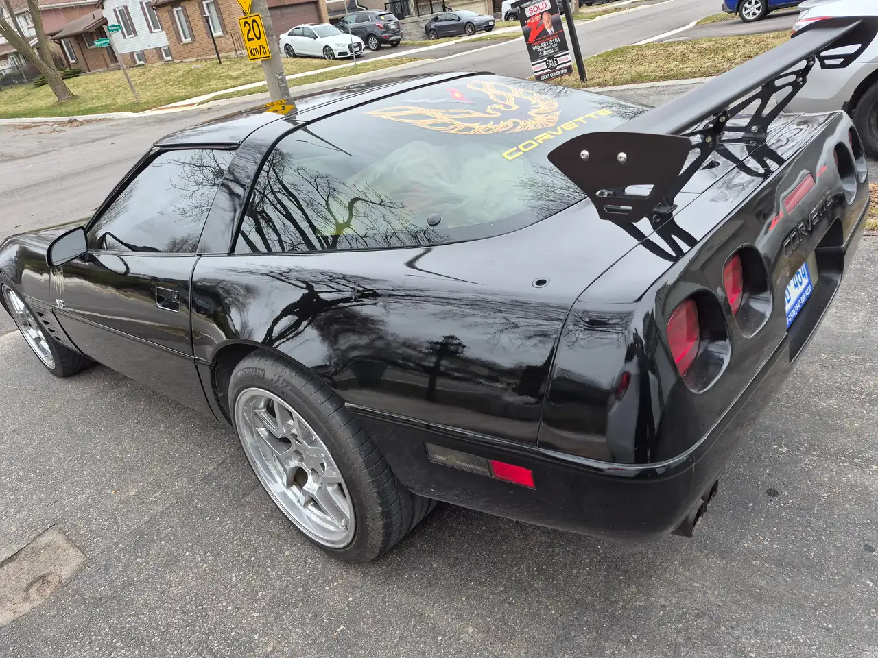 Chevrolet Corvette снимка Chevrolet Corvette