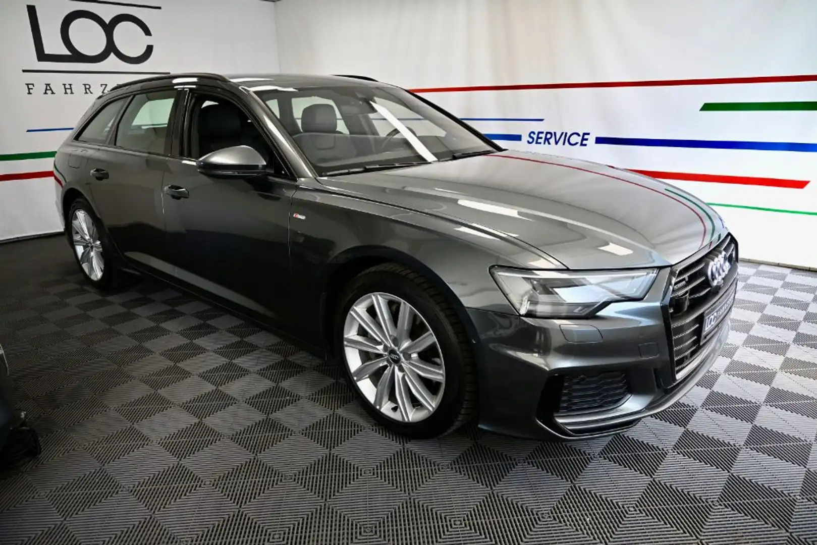 Audi A6 Avant 50 TDI quattro tiptronic S line Grijs - 1