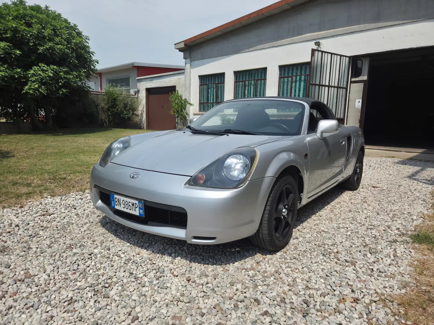 Toyota MR 2 Stříbrná - 1