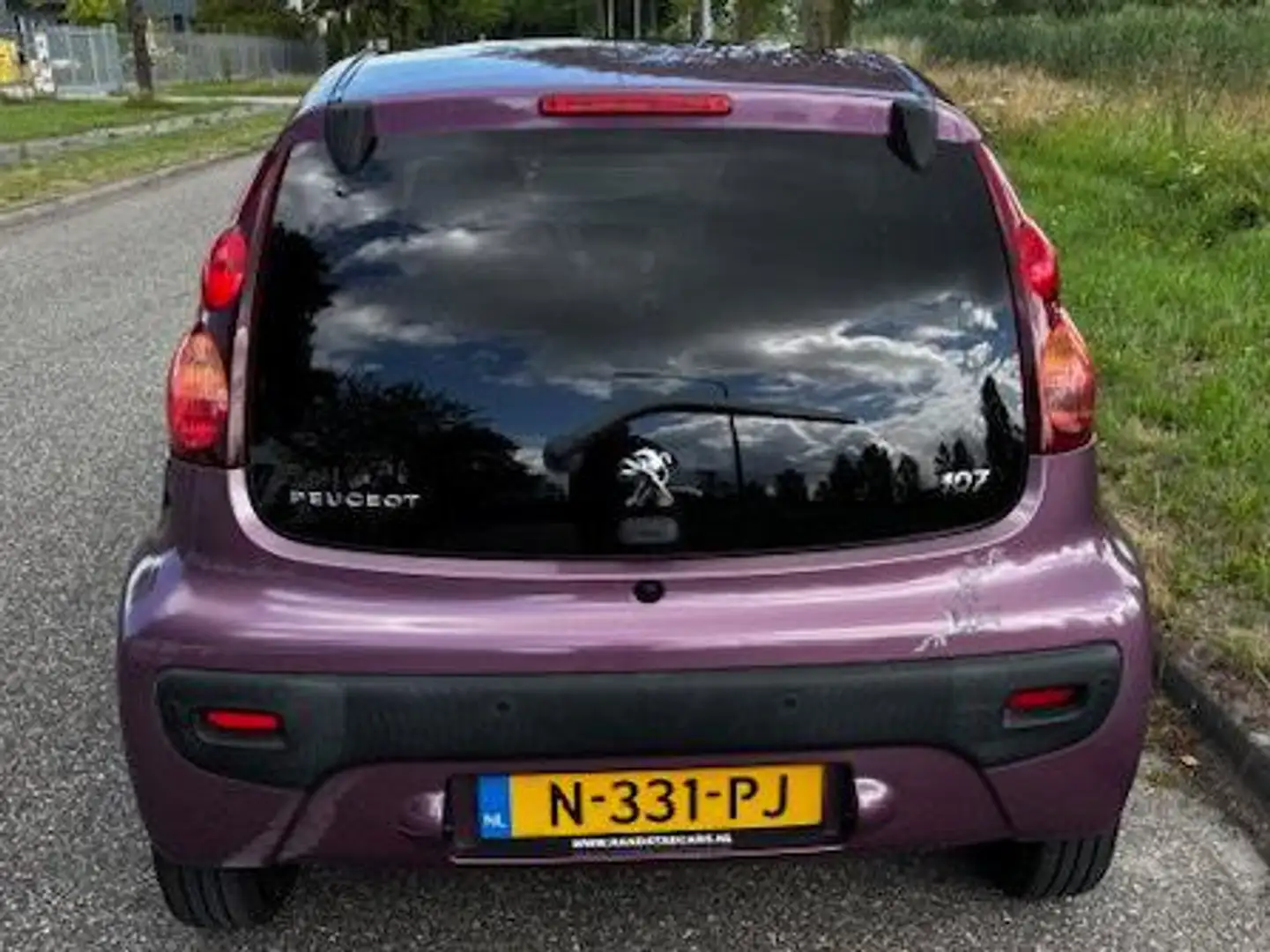 Peugeot 107 Envy Mauve - 2