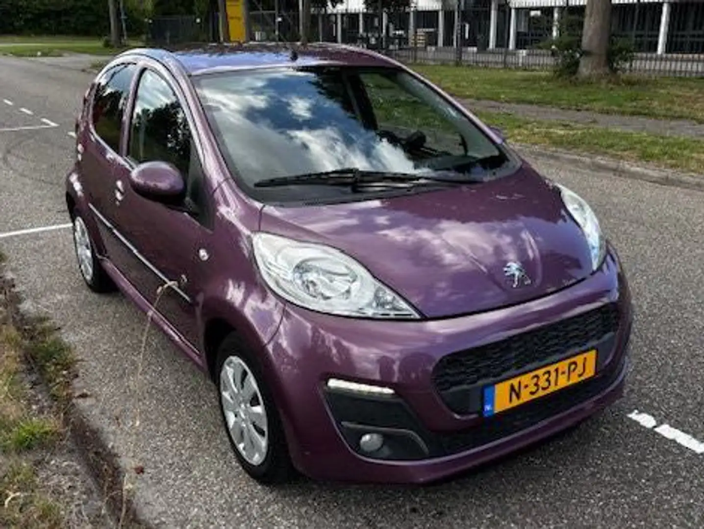 Peugeot 107 Envy Mauve - 1