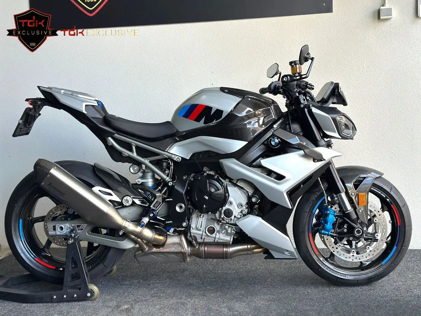 BMW M 1000 R Alb - 2