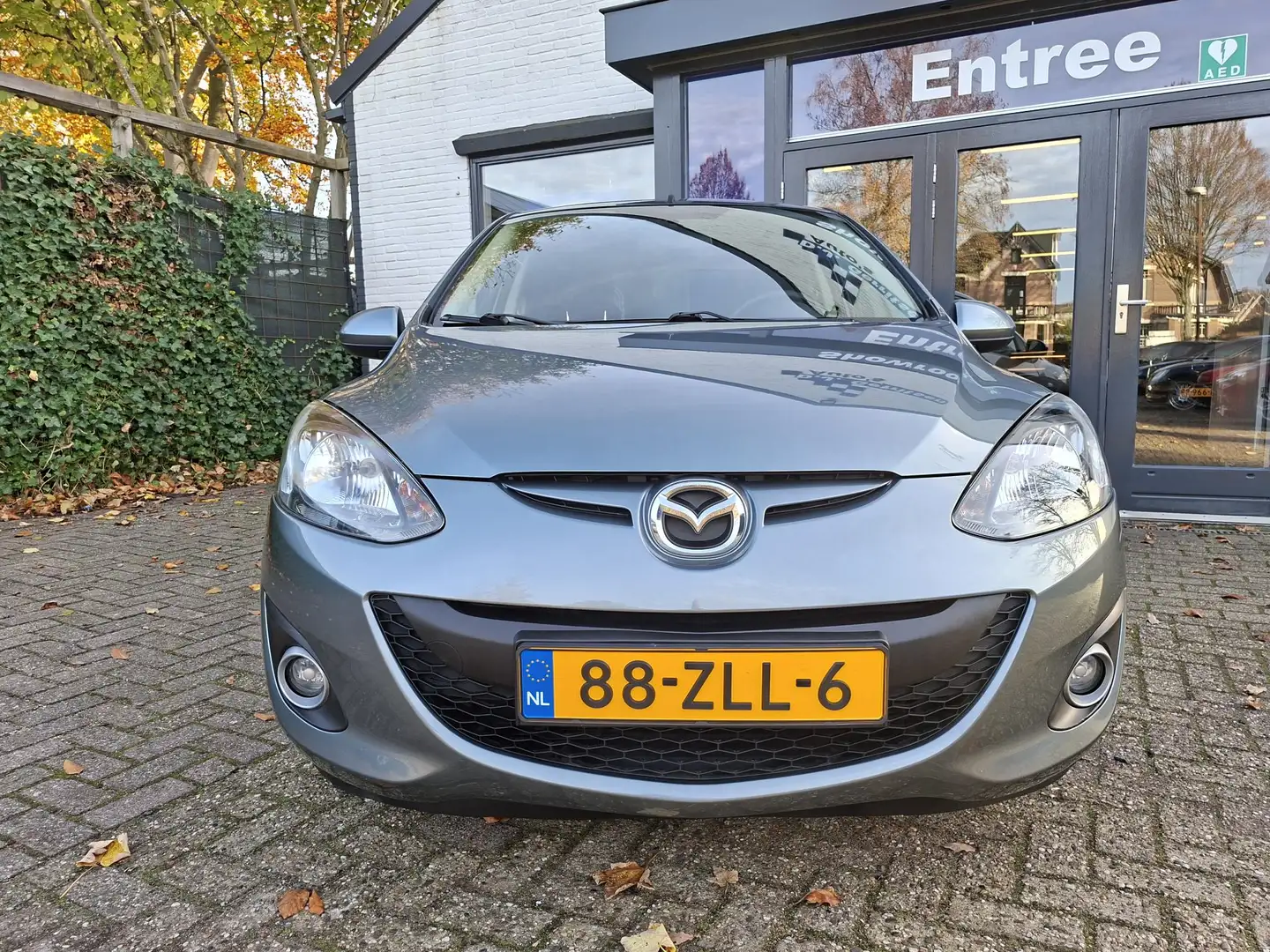 Mazda 2 1.3 Navigator GT Gris - 2