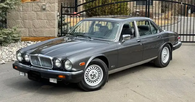 Jaguar XJ12 XJ12, 1.Hand, 55.200 km, 3 Jahre Garantie