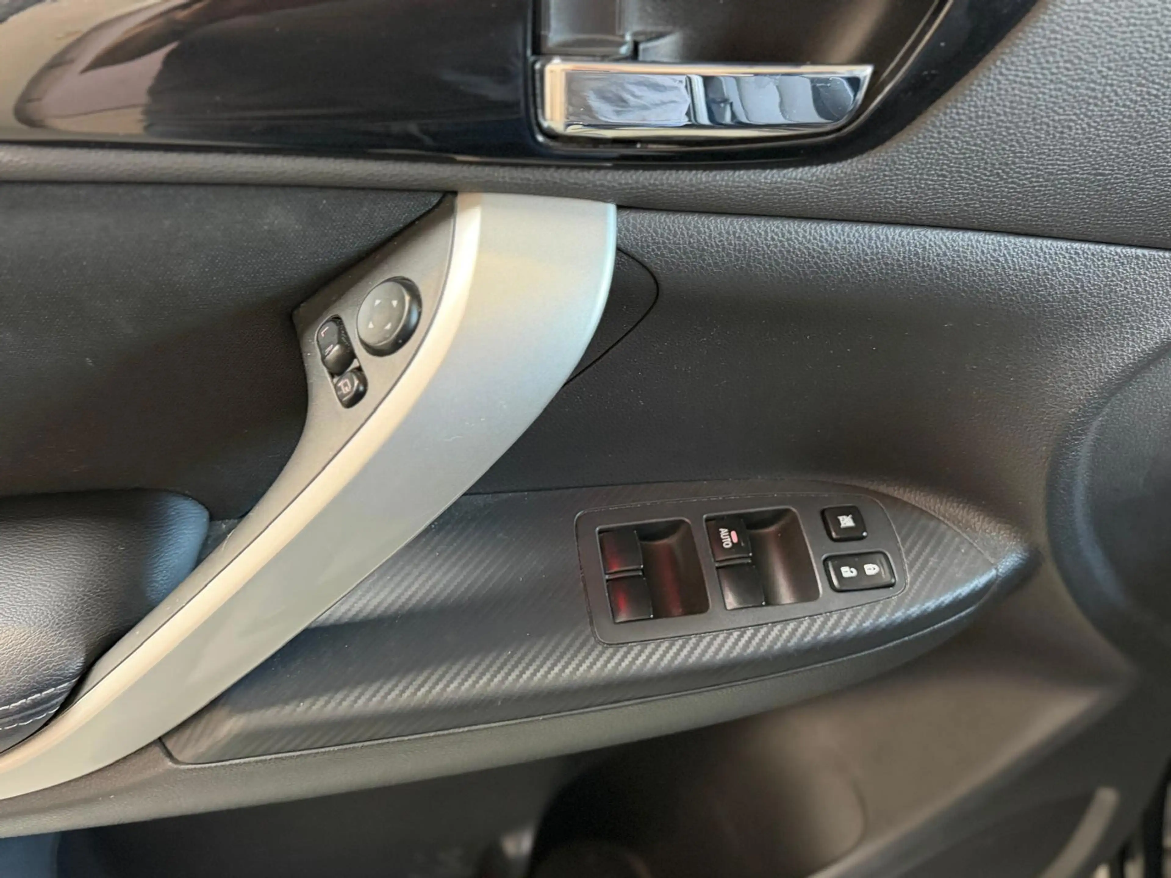 Mitsubishi Eclipse Cross 2.4 PHEV Instyle Navi, Camera, Carplay, Stoelverwa — photo 28