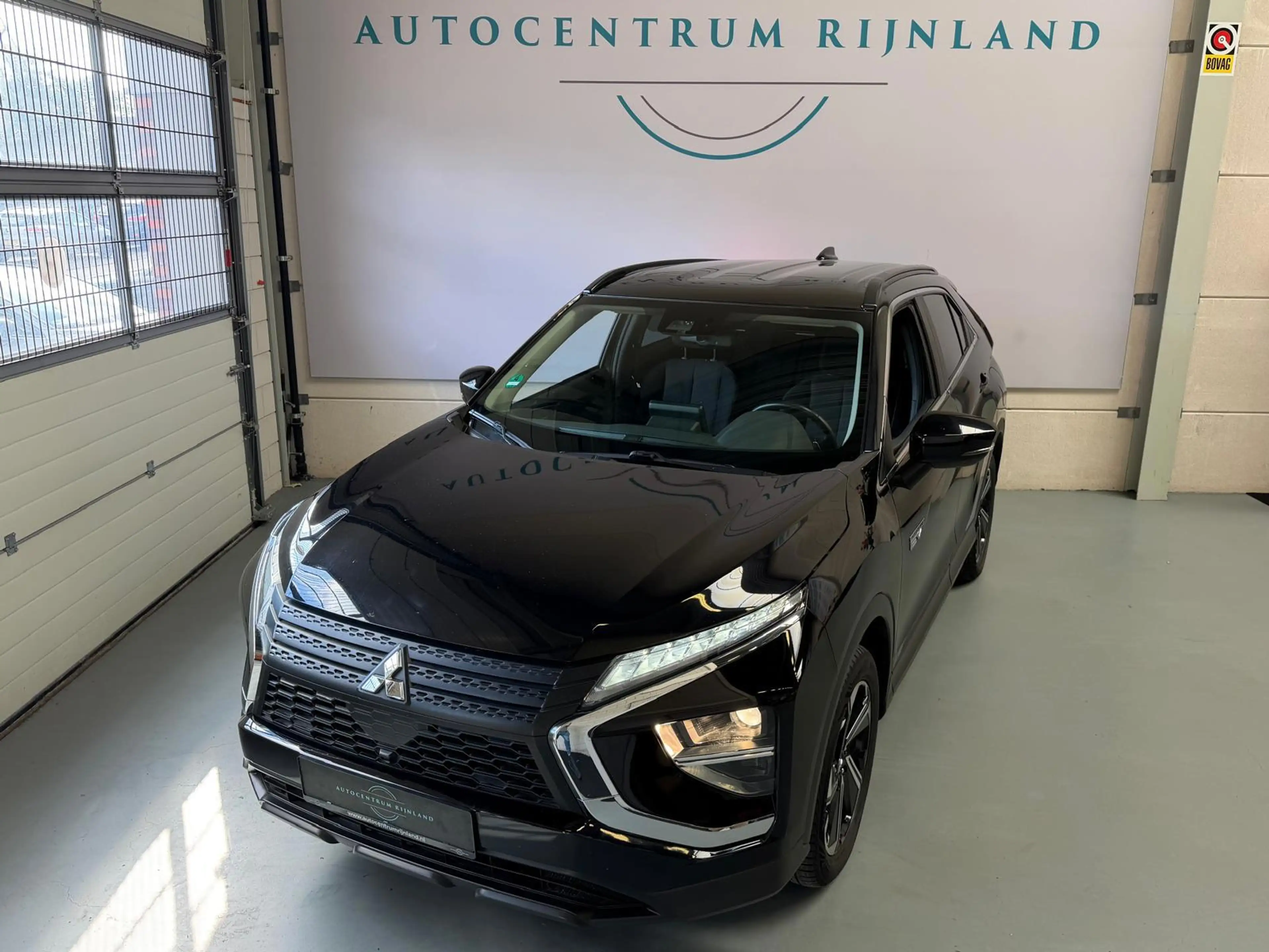 Mitsubishi Eclipse Cross 2.4 PHEV Instyle Navi, Camera, Carplay, Stoelverwa — photo 5